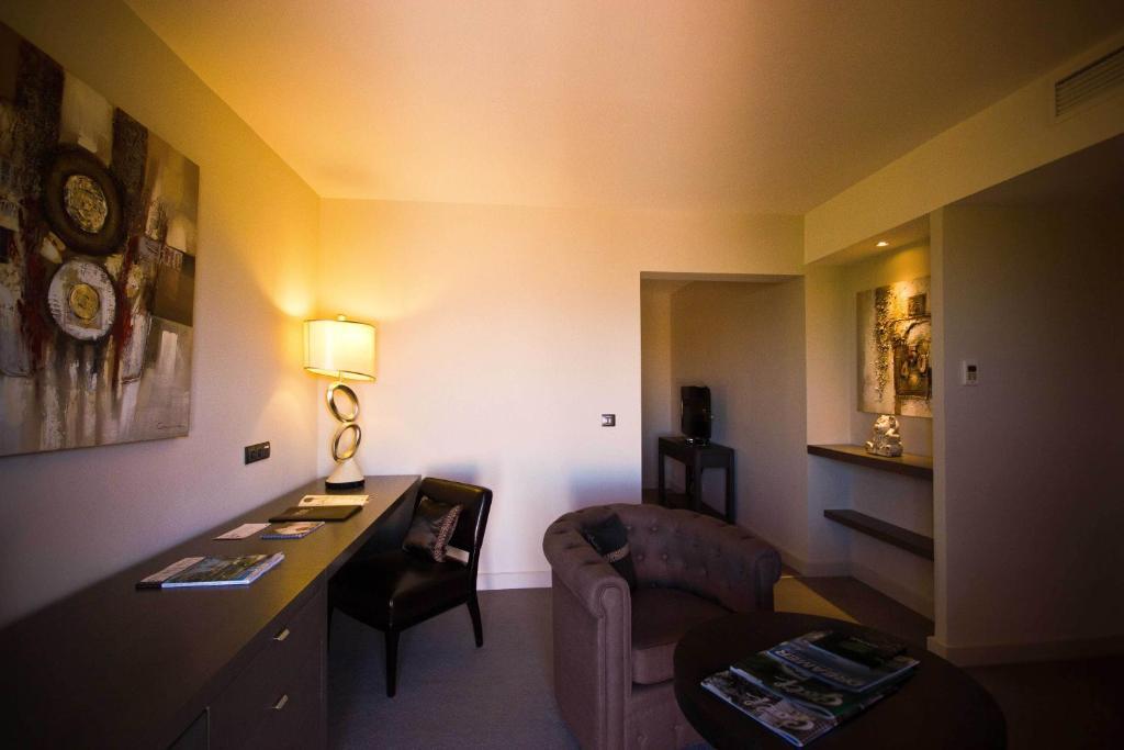 Le Daya Hotel & Spa - Boutique Hotel Roquebrune-sur-Argens Quarto foto